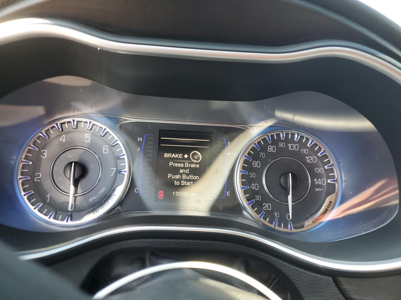 2015 Chrysler 200 Limited VIN: 1C3CCCAB5FN655972 Lot: 81247215