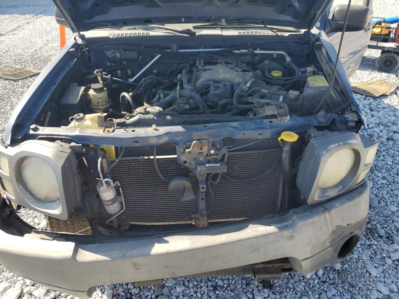 2002 Nissan Xterra Xe VIN: 5N1ED28T72C558705 Lot: 80846365