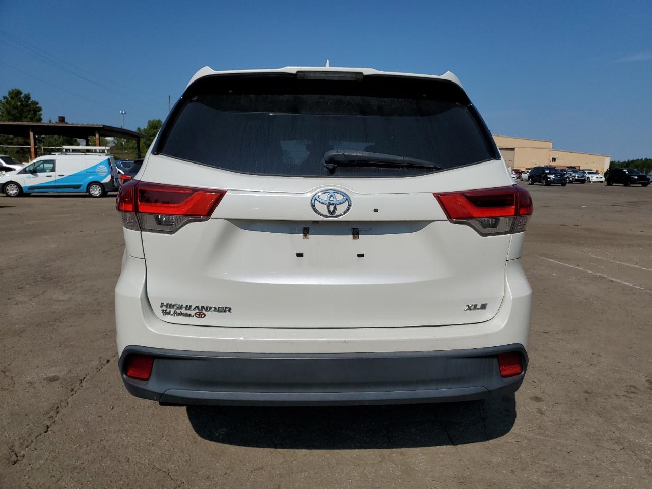 2018 Toyota Highlander Se VIN: 5TDKZRFH0JS530466 Lot: 71819285
