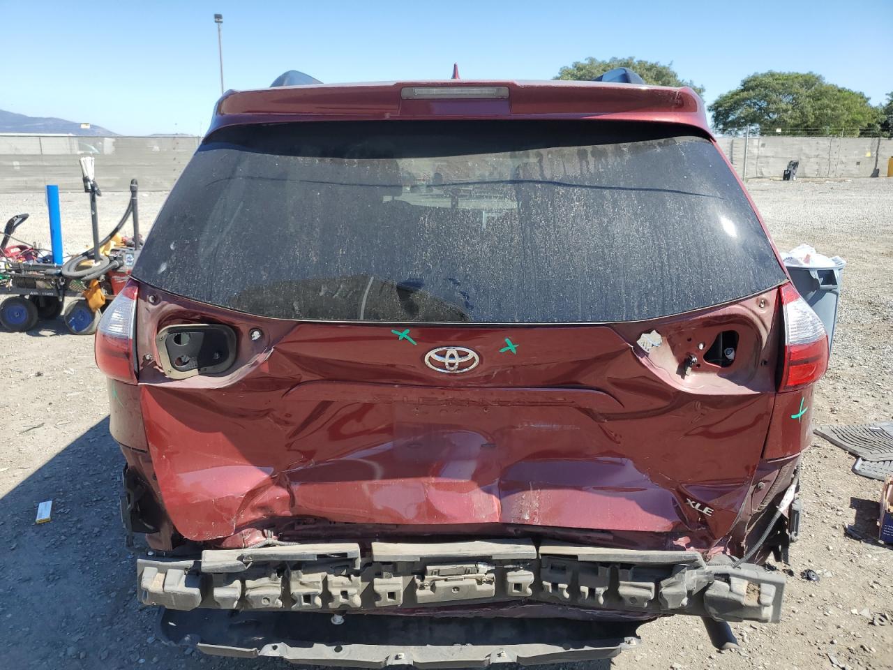 2020 Toyota Sienna Xle VIN: 5TDYZ3DC8LS030721 Lot: 81811265