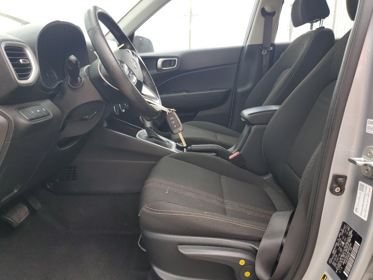 2021 Hyundai Venue Sel VIN: KMHRC8A31MU093904 Lot: 81740005