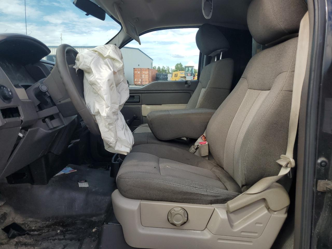 2010 Ford F150 VIN: 1FTMF1C82AKB04017 Lot: 81838065