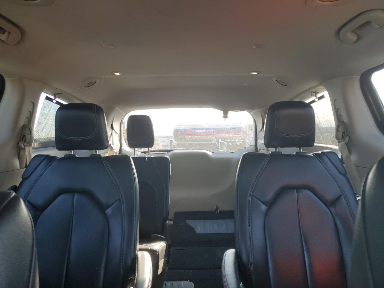 2022 Chrysler Pacifica Touring L VIN: 2C4RC1BG7NR136802 Lot: 72022695