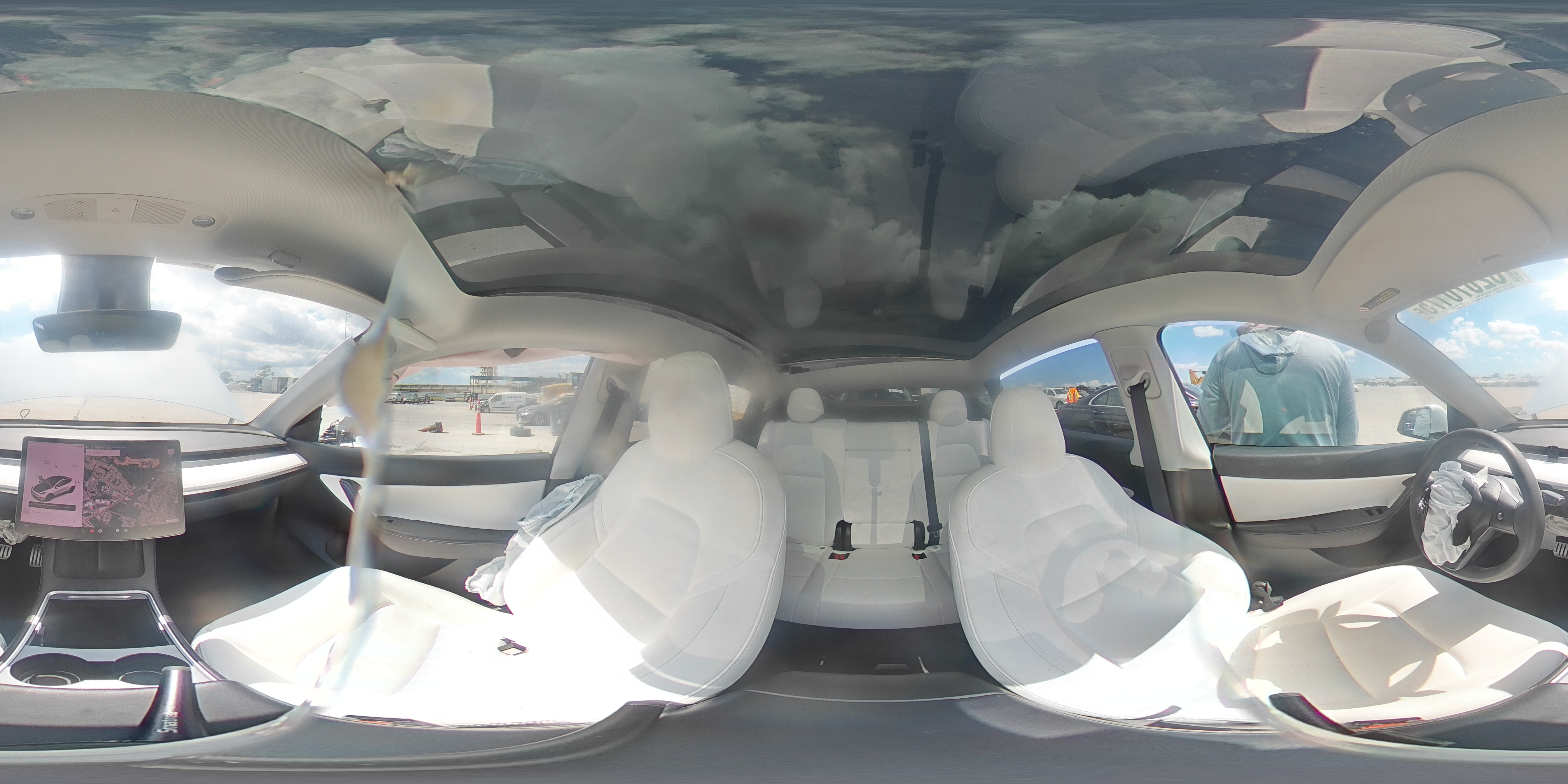 2022 Tesla Model Y VIN: 7SAYGDEF2NF322332 Lot: 82070175