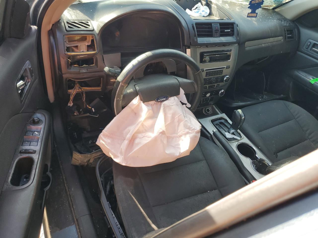 2011 Ford Fusion Se VIN: 3FAHP0HA8BR247612 Lot: 71249945