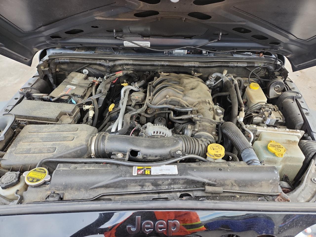 2016 Jeep Wrangler Unlimited Sport VIN: 1C4BJWDG2GL288306 Lot: 80955055