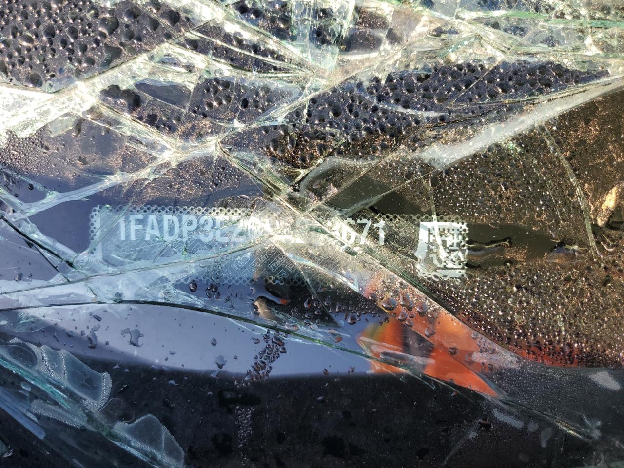 2017 Ford Focus S VIN: 1FADP3E26HL293671 Lot: 83860055