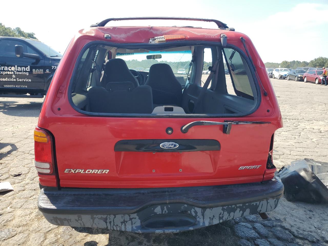 1998 Ford Explorer VIN: 1FMYU24X5WUC60739 Lot: 70776925