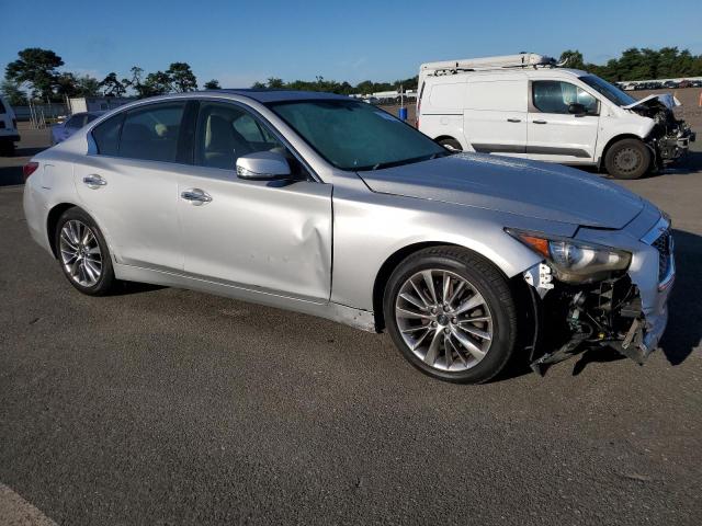 INFINITI Q50 2018 Srebrny