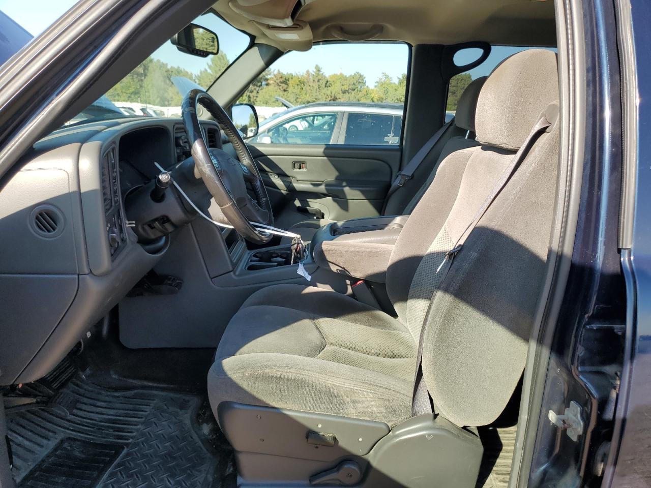 2006 Chevrolet Silverado K2500 Heavy Duty VIN: 1GCHK23U66F108975 Lot: 81259415