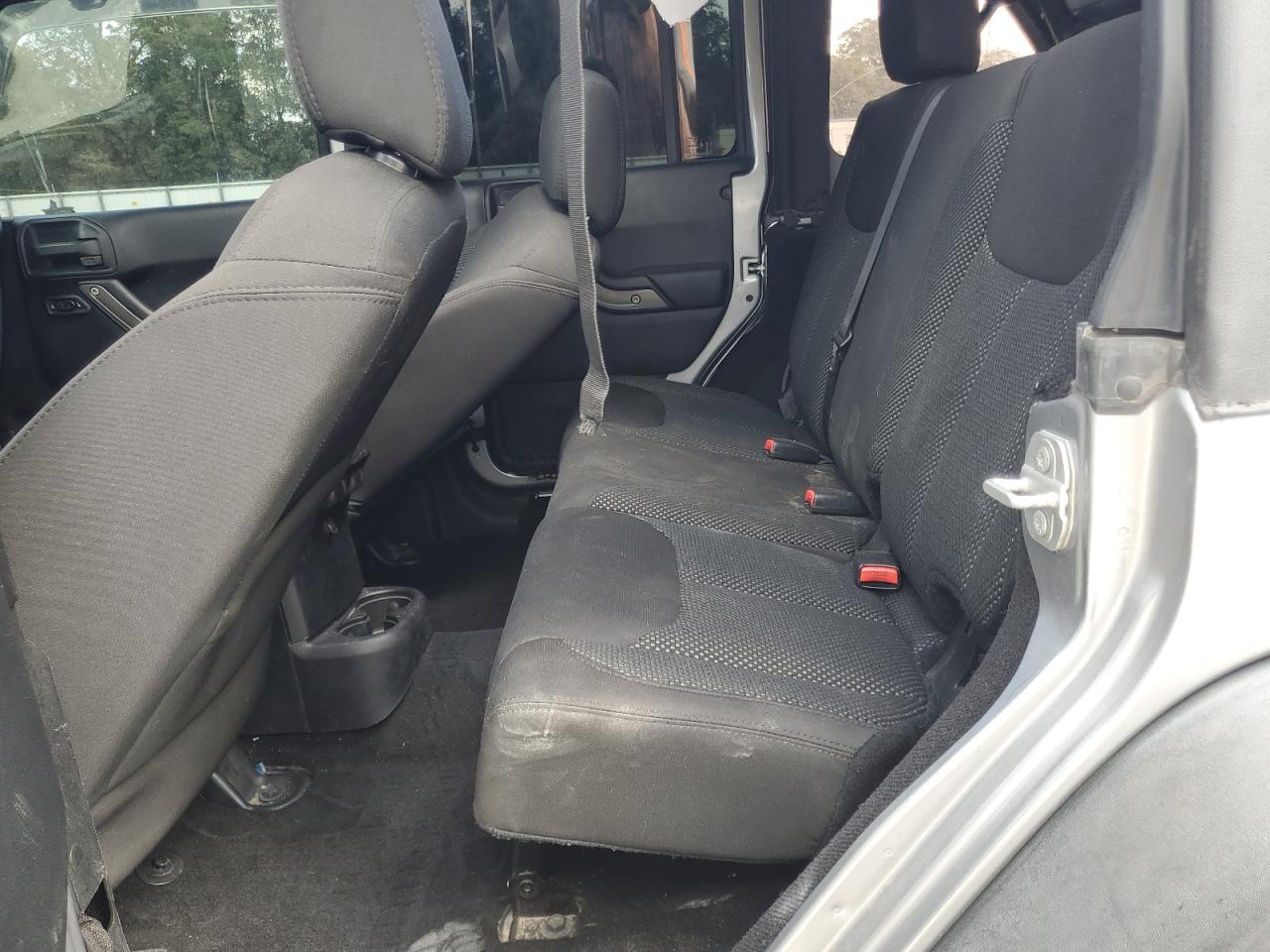 2016 Jeep Wrangler Unlimited Sport VIN: 1C4BJWDG2GL189047 Lot: 81699385