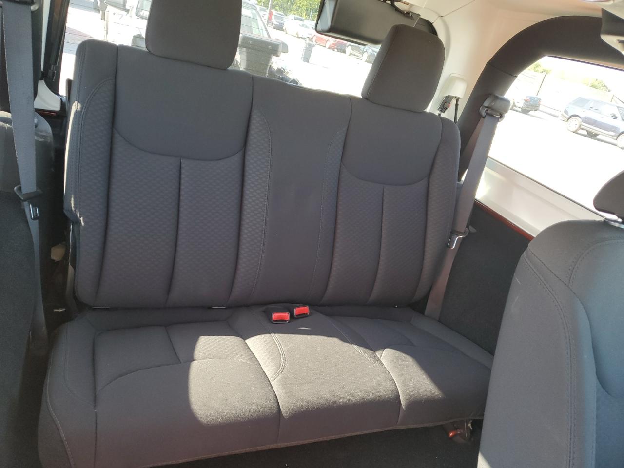 2014 Jeep Wrangler Sport VIN: 1C4AJWAGXEL271556 Lot: 71248195