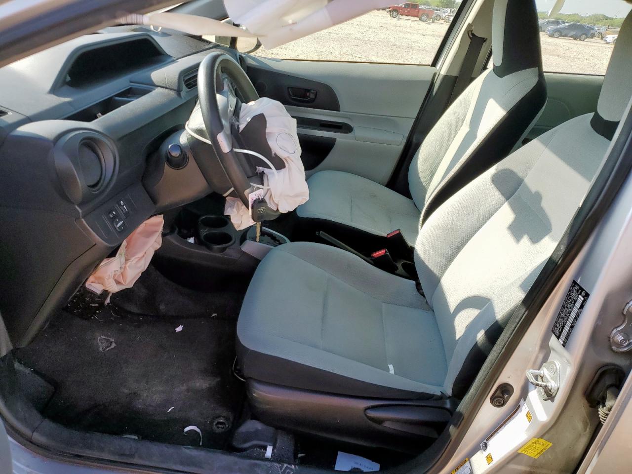 2012 Toyota Prius C VIN: JTDKDTB33C1020599 Lot: 81000685