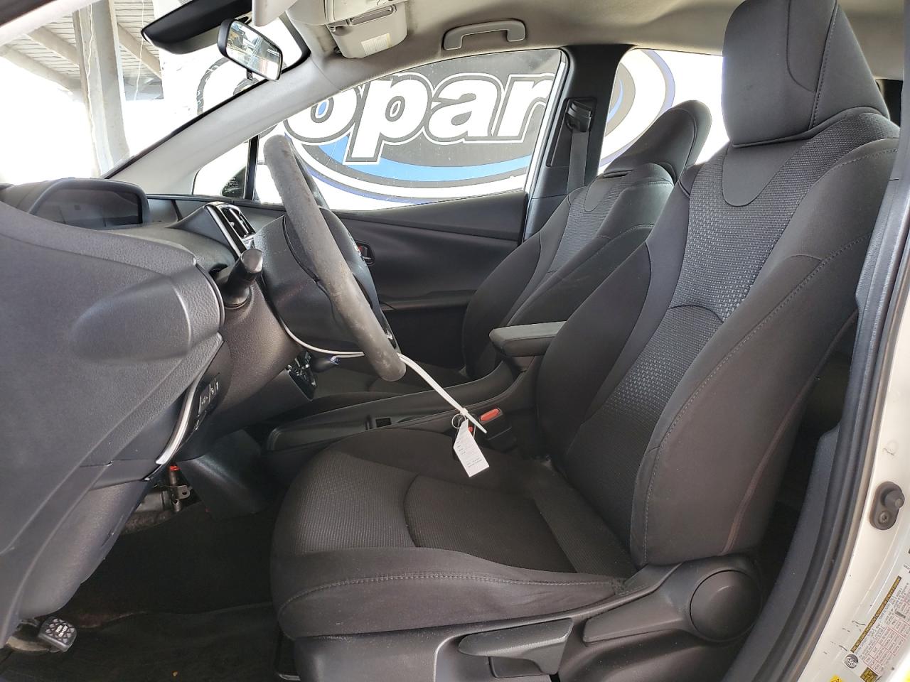 2020 Toyota Prius L VIN: JTDKARFU4L3104322 Lot: 81804815