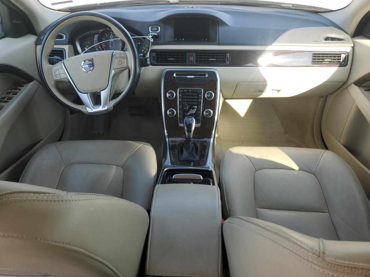2016 Volvo Xc70 T5 Premier VIN: YV4612NK7G1250480 Lot: 81797865