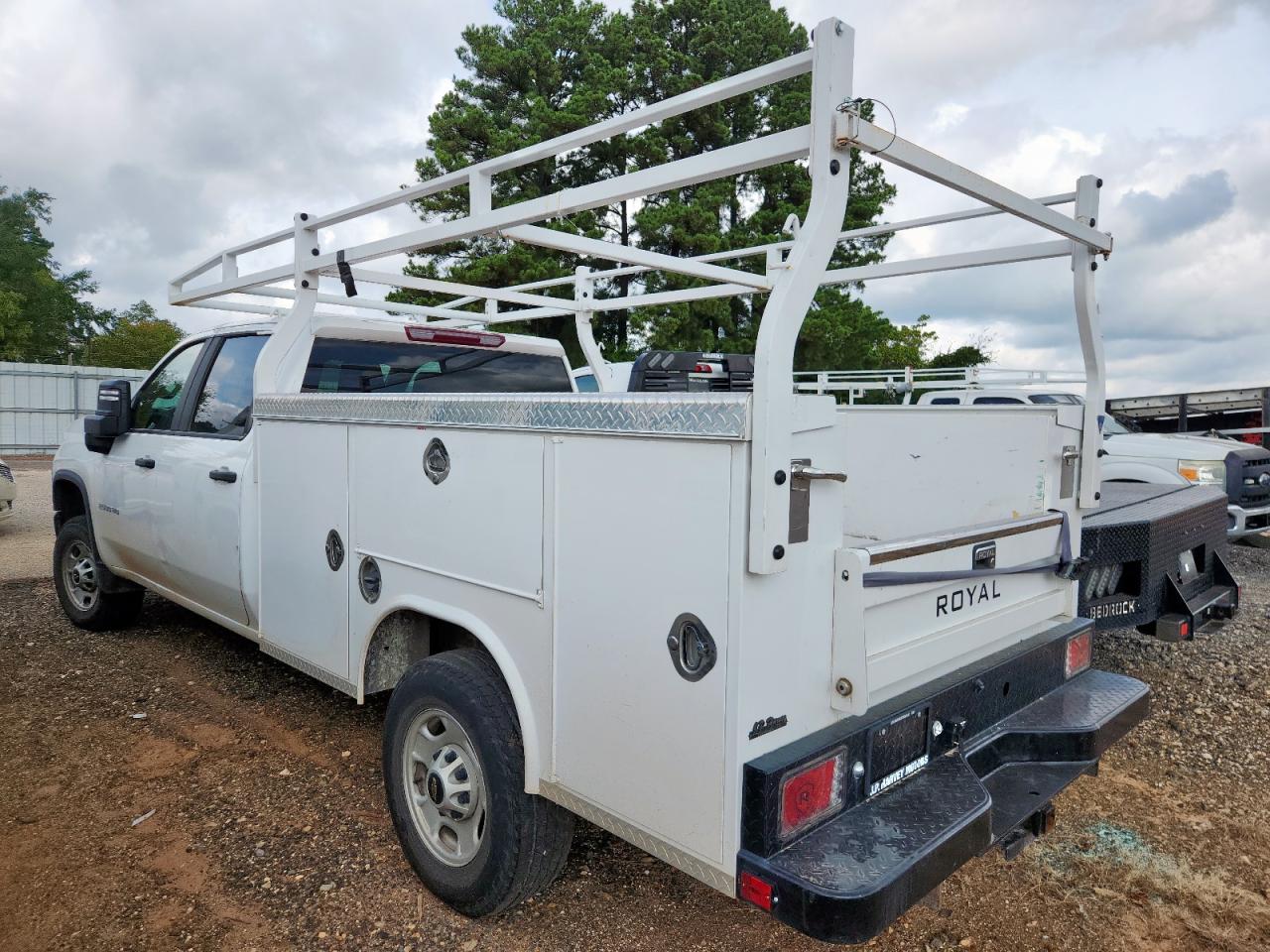 2017 Ford F550 Super Duty white null diesel 1FD0X5HT1HEE31688 photo #3