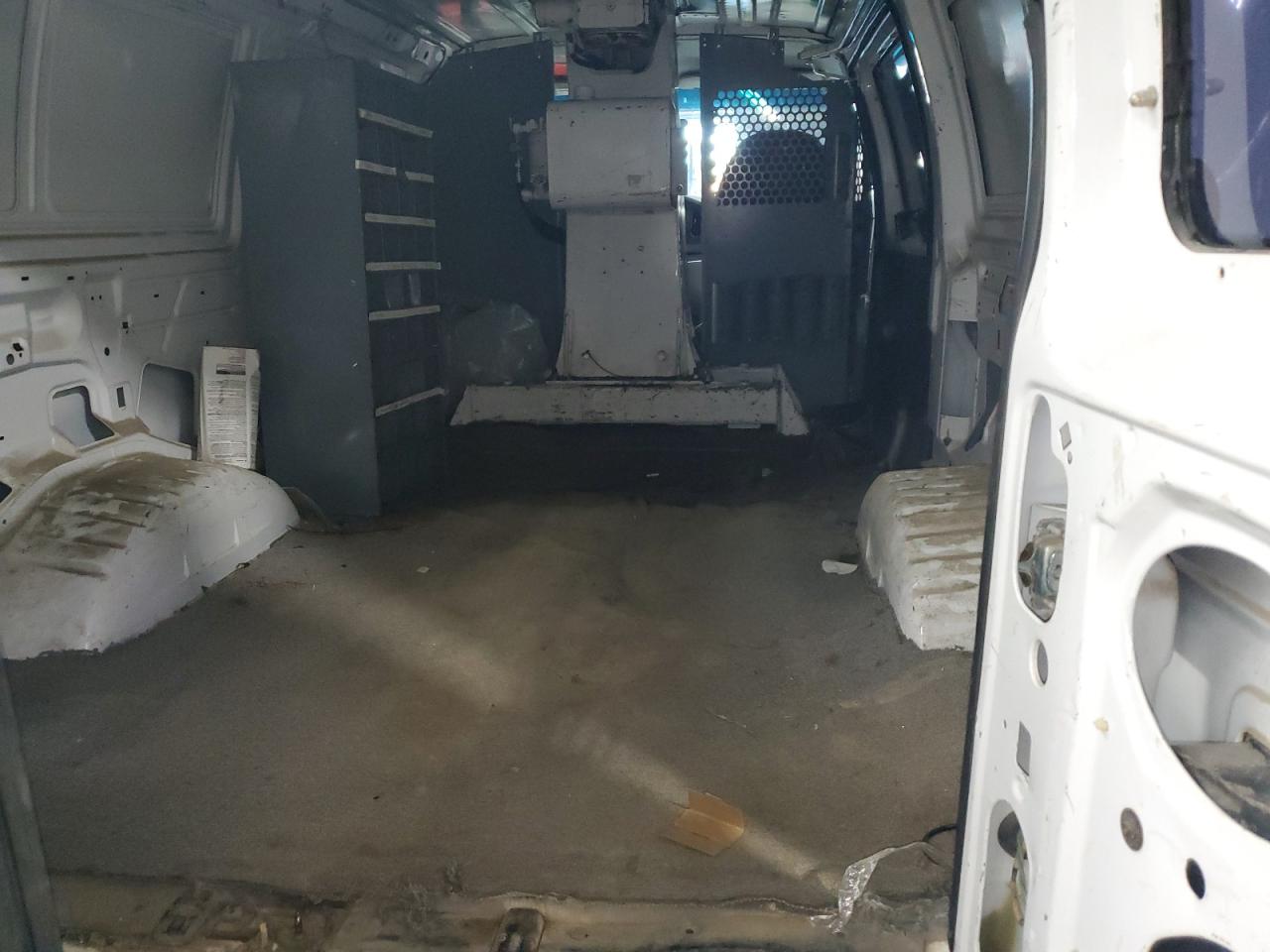 1999 Ford Econoline E350 Super Duty Van VIN: 1FTSE34L8XHA31718 Lot: 69950885