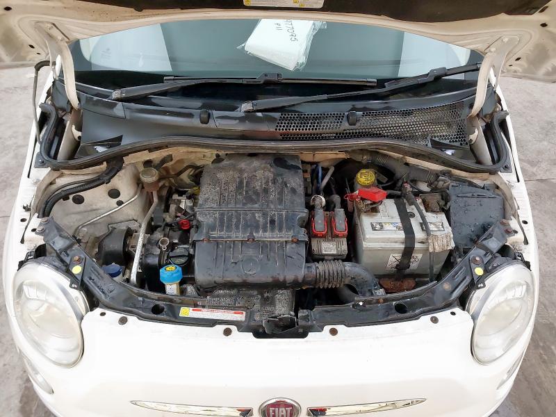 2011 FIAT 500 LOUNGE 