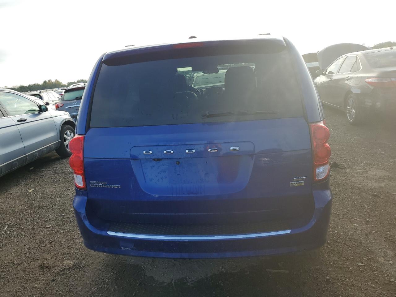 2019 Dodge Grand Caravan Sxt VIN: 2C4RDGCG2KR711561 Lot: 81565805