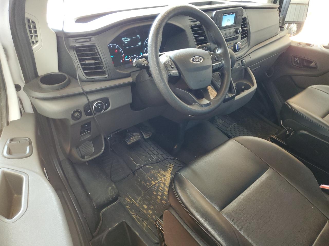 2023 Ford Transit T-250 VIN: 1FTBR1Y83PKA43261 Lot: 87121605
