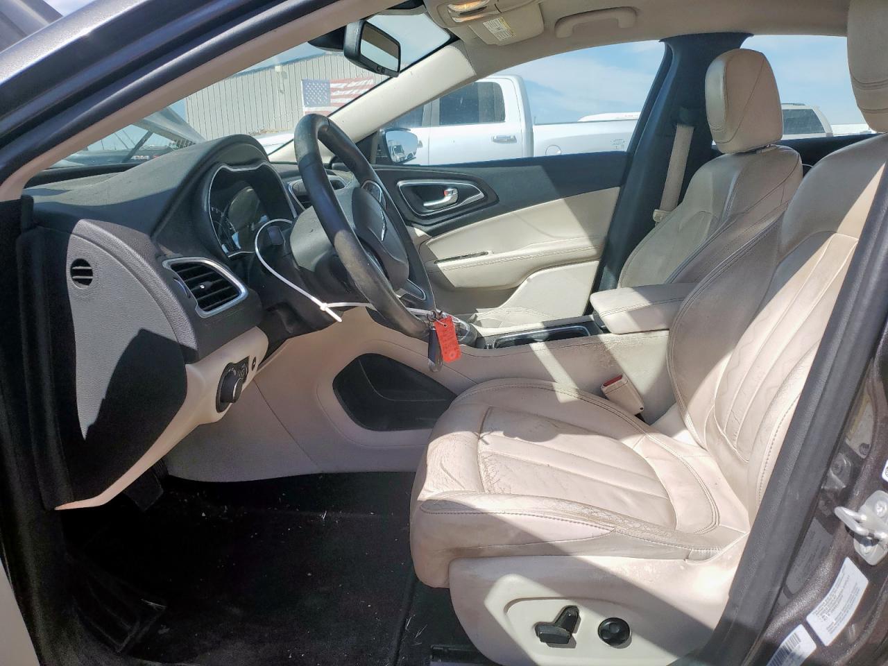 2017 Chrysler 200 Limited VIN: 1C3CCCAB1HN501102 Lot: 81734395