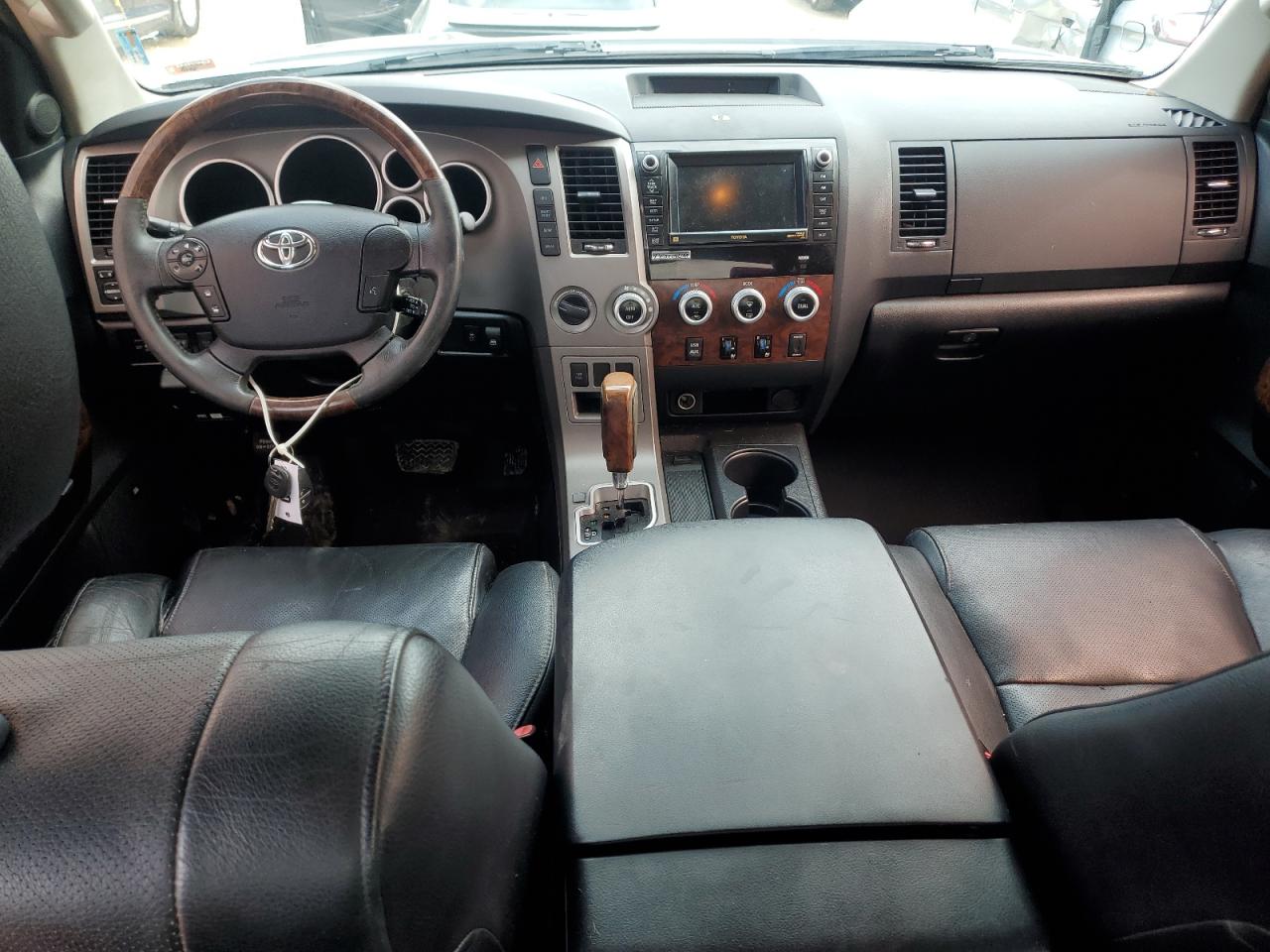 2010 Toyota Tundra Crewmax Limited VIN: 5TFHW5F1XAX135588 Lot: 83833985