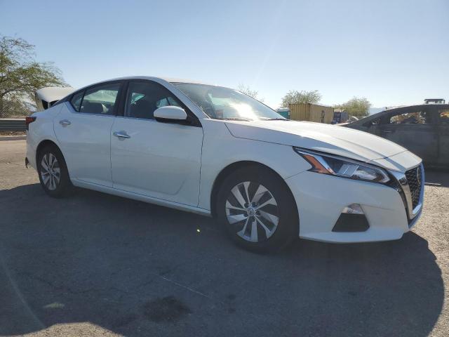  NISSAN ALTIMA 2019 Белы