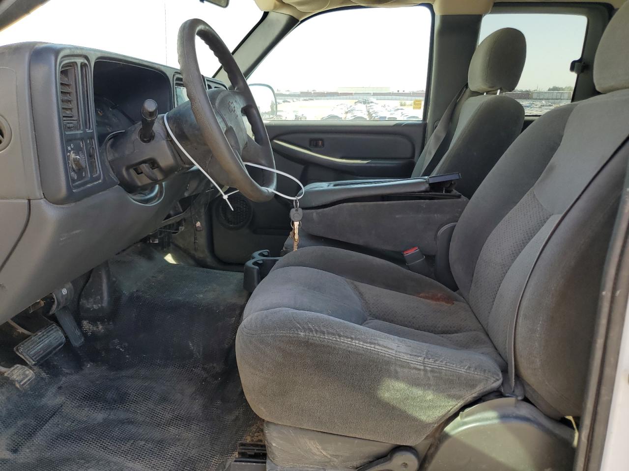 2004 Chevrolet Silverado C2500 Heavy Duty VIN: 1GCHC29U84E221706 Lot: 84044265