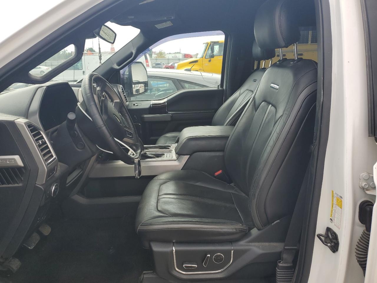 2015 Ford F150 Supercrew VIN: 1FTFW1EG3FFA01167 Lot: 81550105