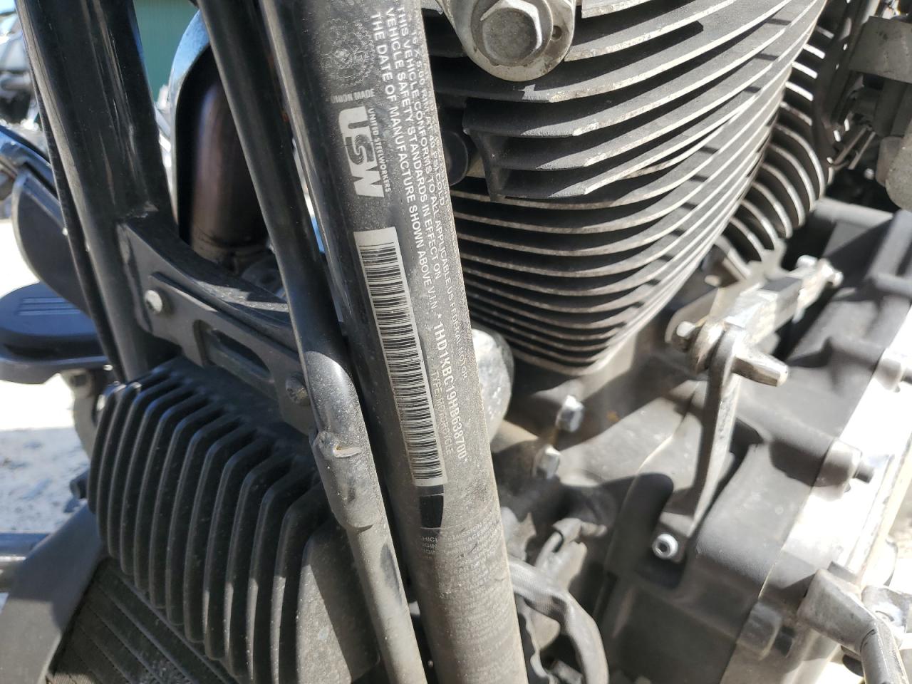 2017 Harley-Davidson Flhx Street Glide VIN: 1HD1KBC19HB638700 Lot: 84440575