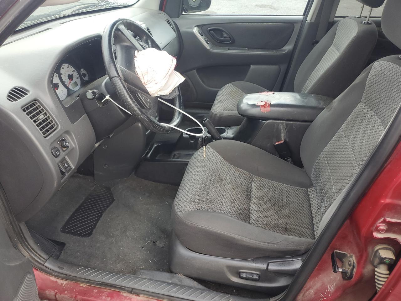 2003 Ford Escape Xlt VIN: 1FMYU93143KC05244 Lot: 84258325