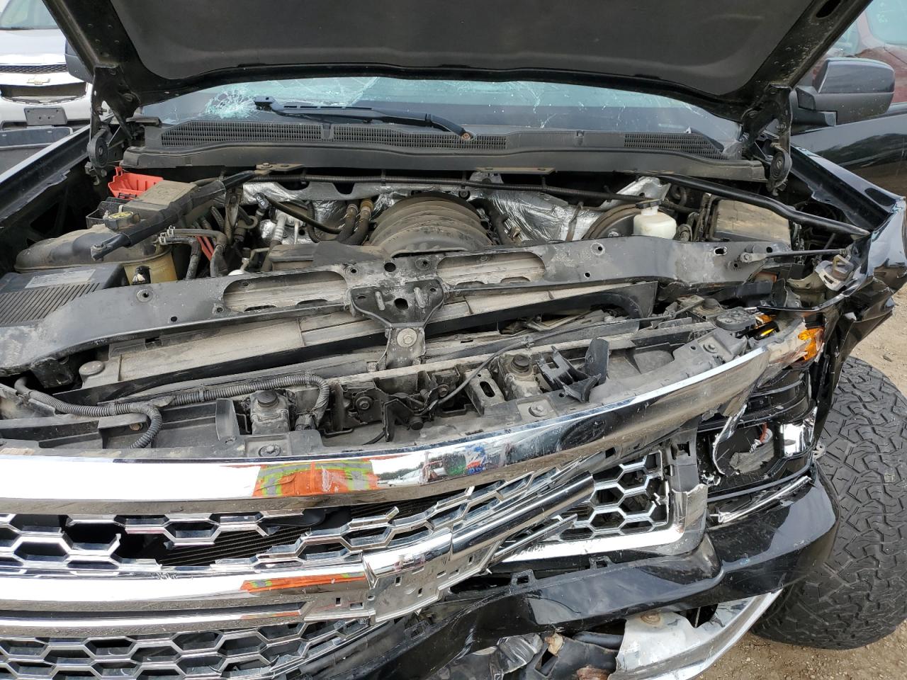 2015 Chevrolet Silverado K1500 Lt VIN: 1GCVKREC0FZ225174 Lot: 82030705