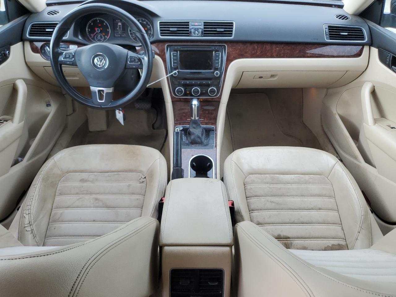 2013 Volkswagen Passat Sel VIN: 1VWCN7A39DC094025 Lot: 81274285