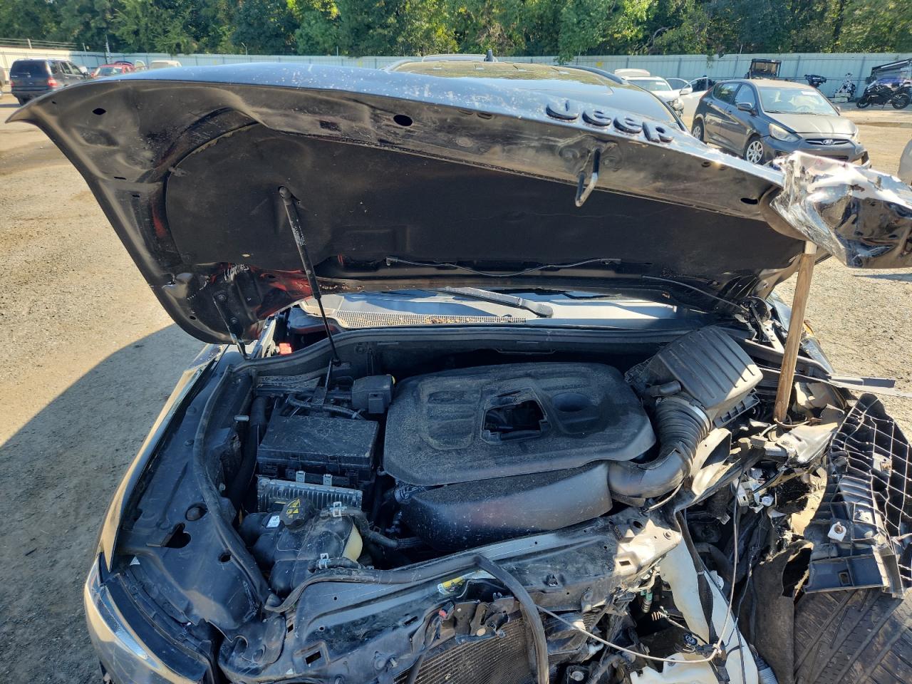 2020 Jeep Grand Cherokee Laredo VIN: 1C4RJEAG5LC128427 Lot: 81829515