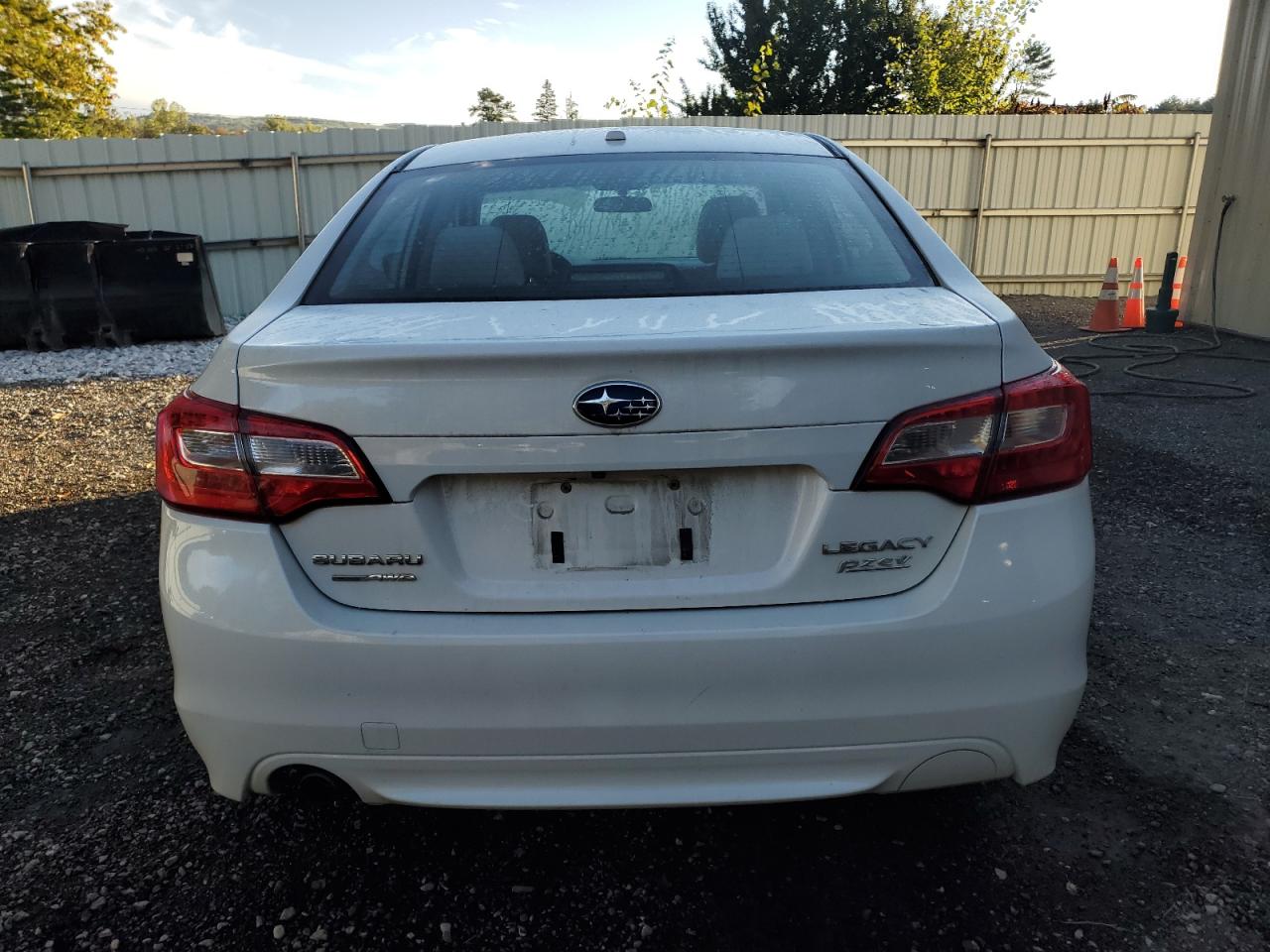 2015 Subaru Legacy 2.5I Premium VIN: 4S3BNAC62F3058781 Lot: 80653955