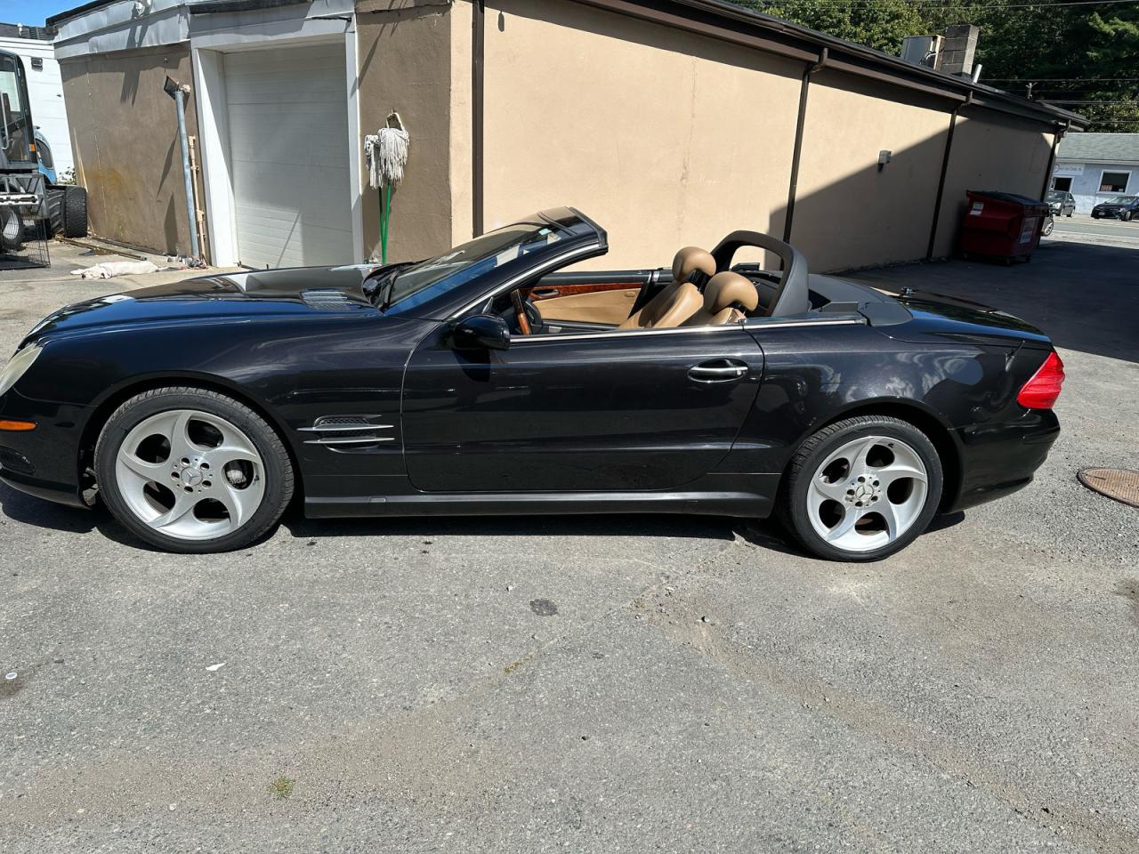 V (R230) V (R230)