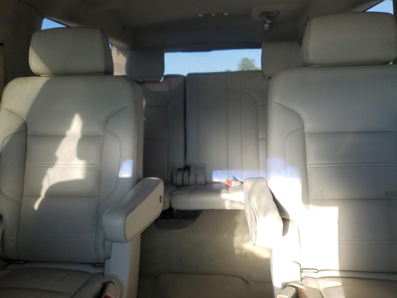 2015 GMC Yukon Xl Denali VIN: 1GKS2JKJ0FR584794 Lot: 71921635