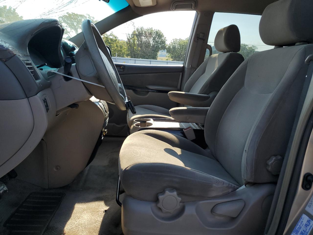 2004 Toyota Sienna Ce VIN: 5TDZA23C34S038864 Lot: 81101675