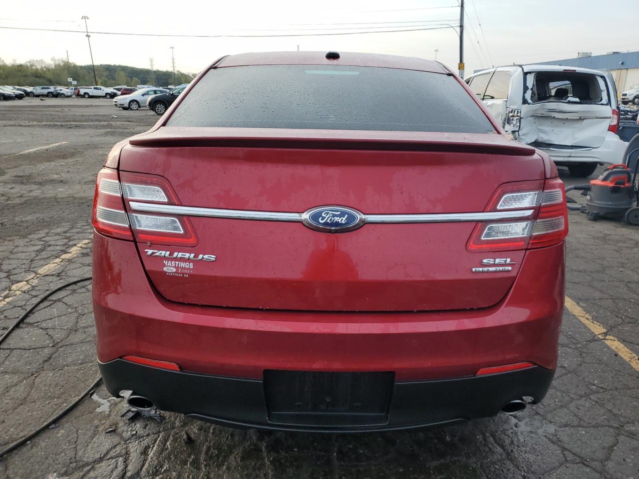 2018 Ford Taurus Sel VIN: 1FAHP2E89JG142340 Lot: 81445875