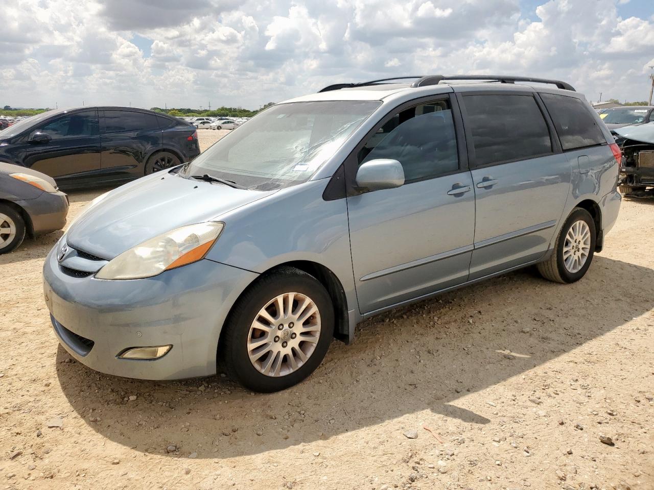 2010 Toyota Sienna Xle