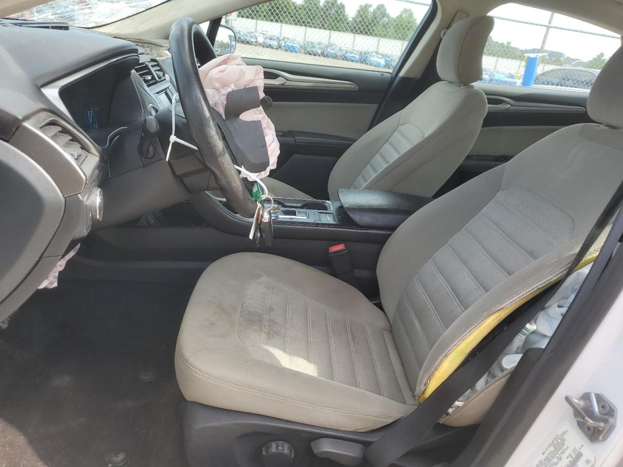 2017 Ford Fusion S VIN: 3FA6P0G79HR198121 Lot: 84538045