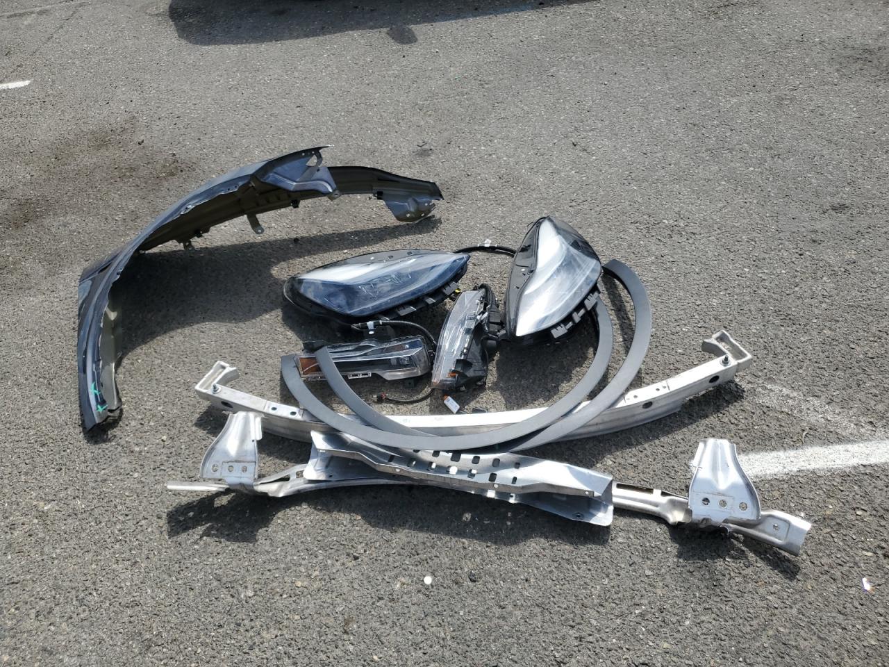 2022 Tesla Model Y VIN: 7SAYGDEF6NF409912 Lot: 81064495