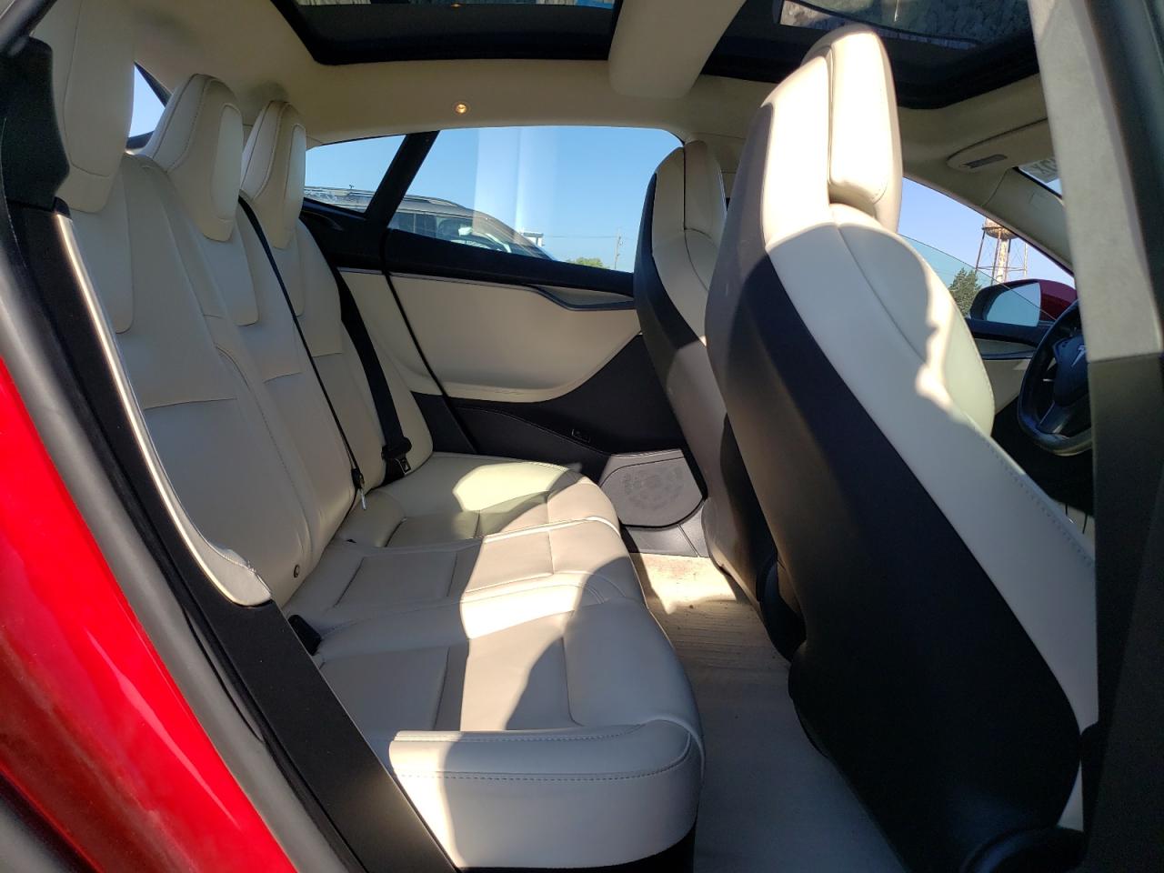 2018 Tesla Model S VIN: 5YJSA1E22JF275331 Lot: 80705595