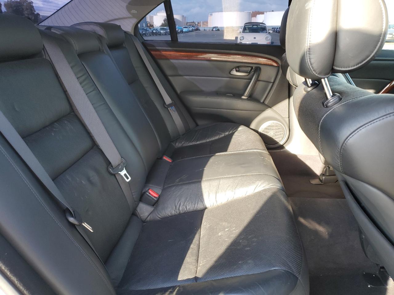 2005 Acura Rl VIN: JH4KB16535C015785 Lot: 81930365