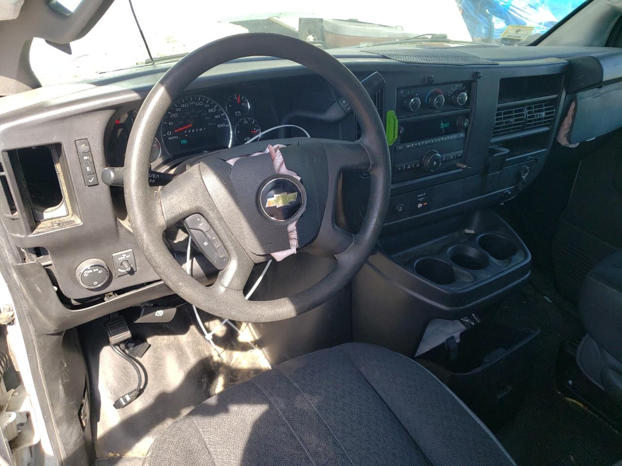 2018 Chevrolet Express G2500 VIN: 1GCWGAFG2J1907411 Lot: 69965025