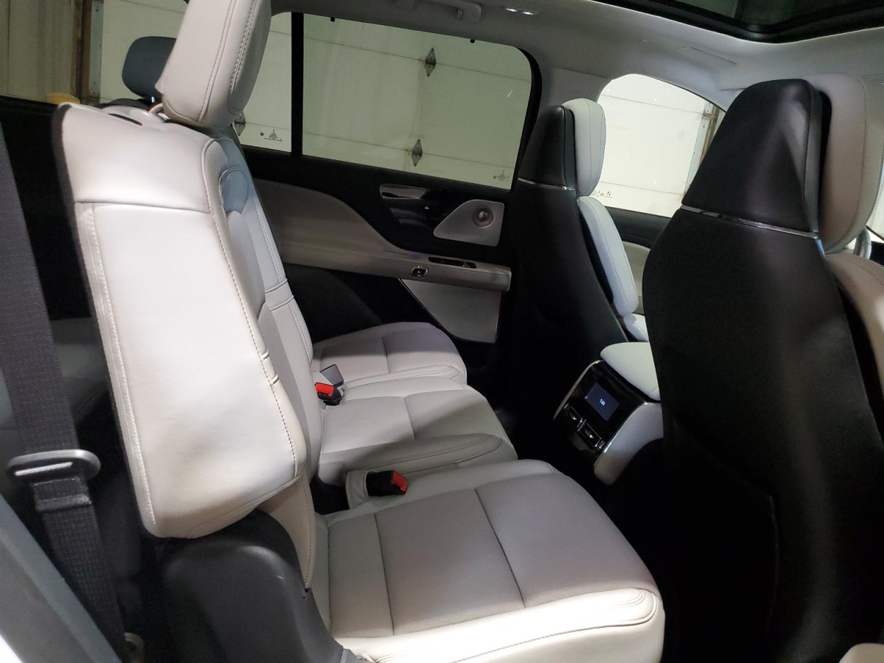 2025 Lincoln Aviator Reserve VIN: 5LM5J7XC6SGL03136 Lot: 71854445