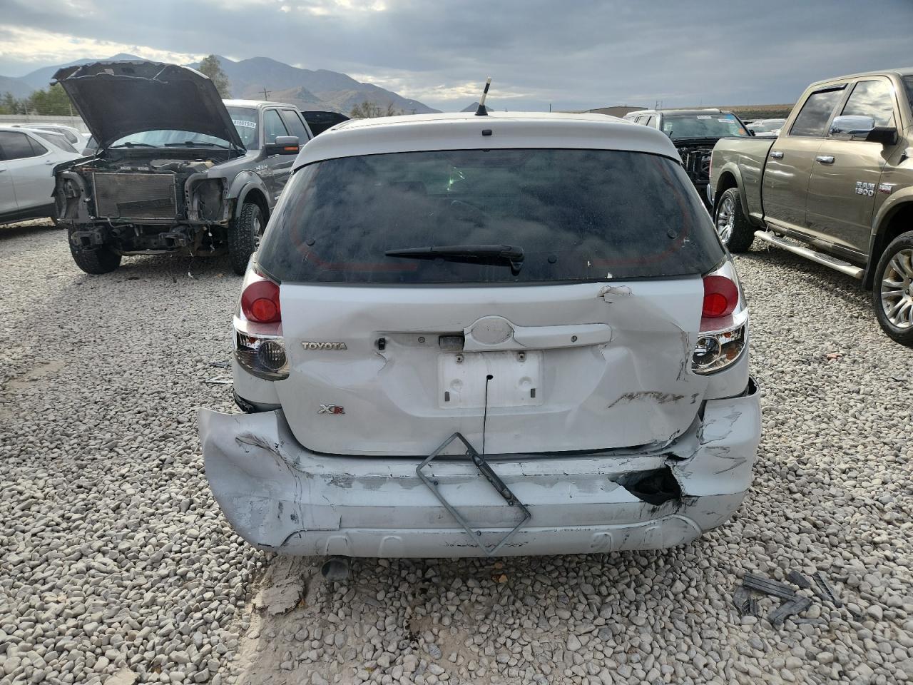 2006 Toyota Corolla Matrix Xr VIN: 2T1KR32E46C621796 Lot: 81264175