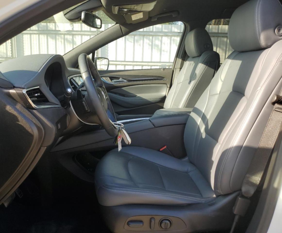 2022 Buick Enclave Essence VIN: 5GAERBKW6NJ143143 Lot: 81243955