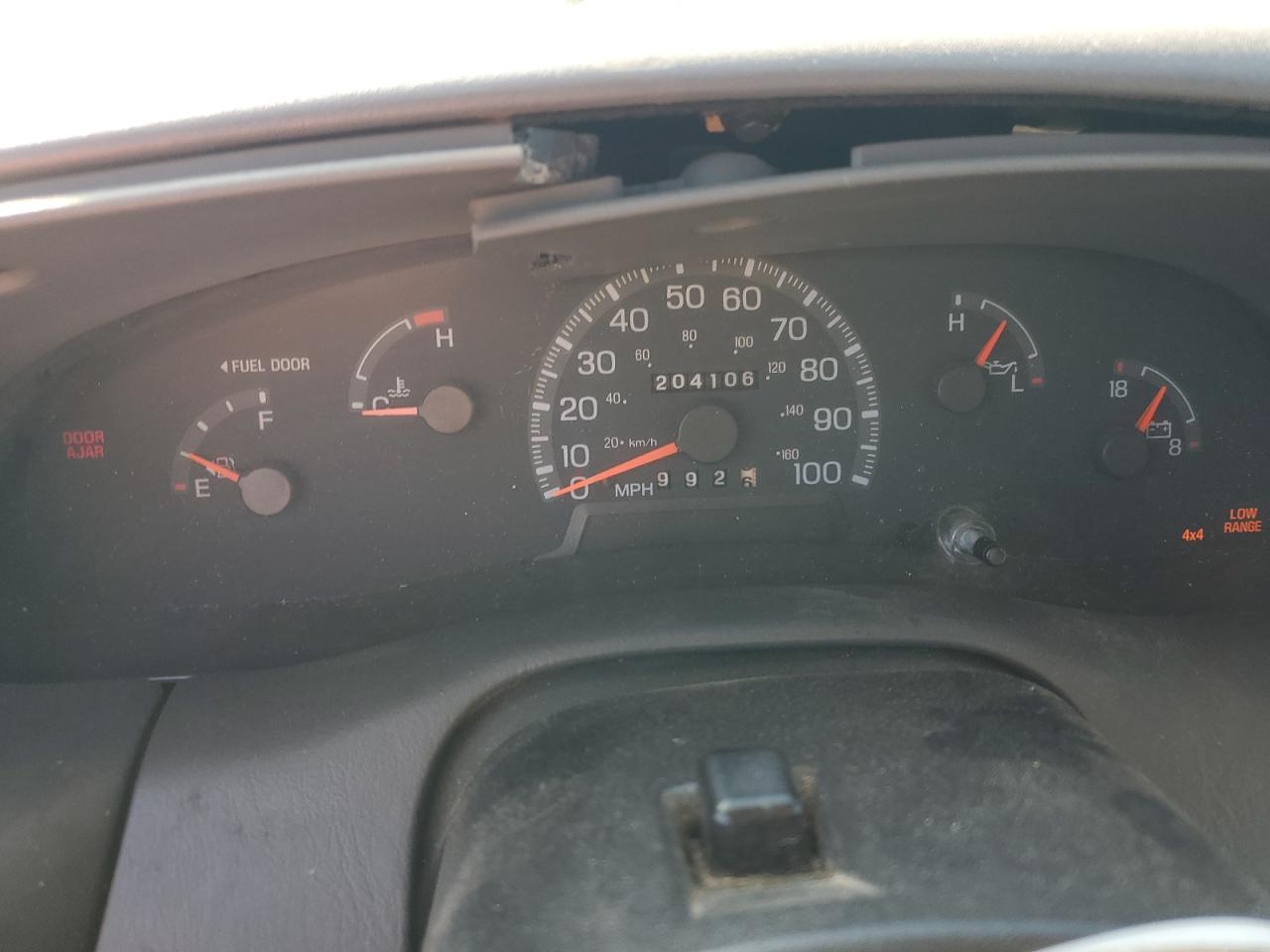 1998 Ford F150 VIN: 1FTZF1826WKC33413 Lot: 72064485