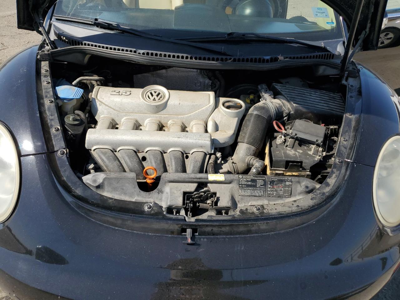 2007 Volkswagen New Beetle Convertible Option Package 1 VIN: 3VWRG31Y07M419897 Lot: 81854575